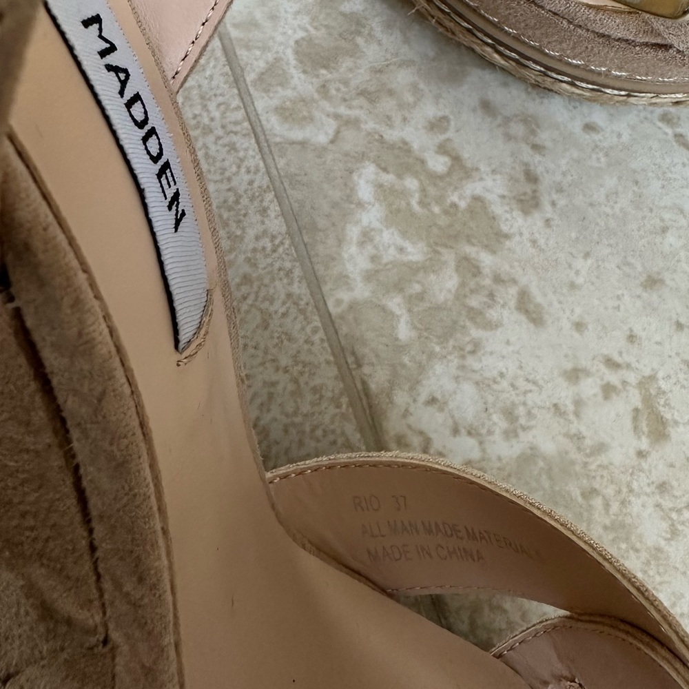 Steve Madden Wedges - Picture 4 of 10
